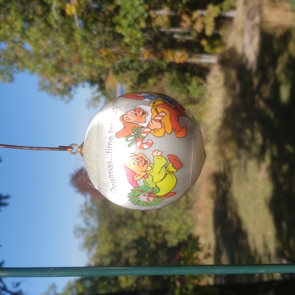 Disney 7 Dwarfs Christmas ball ornament 1982 - Picture 7 of 14